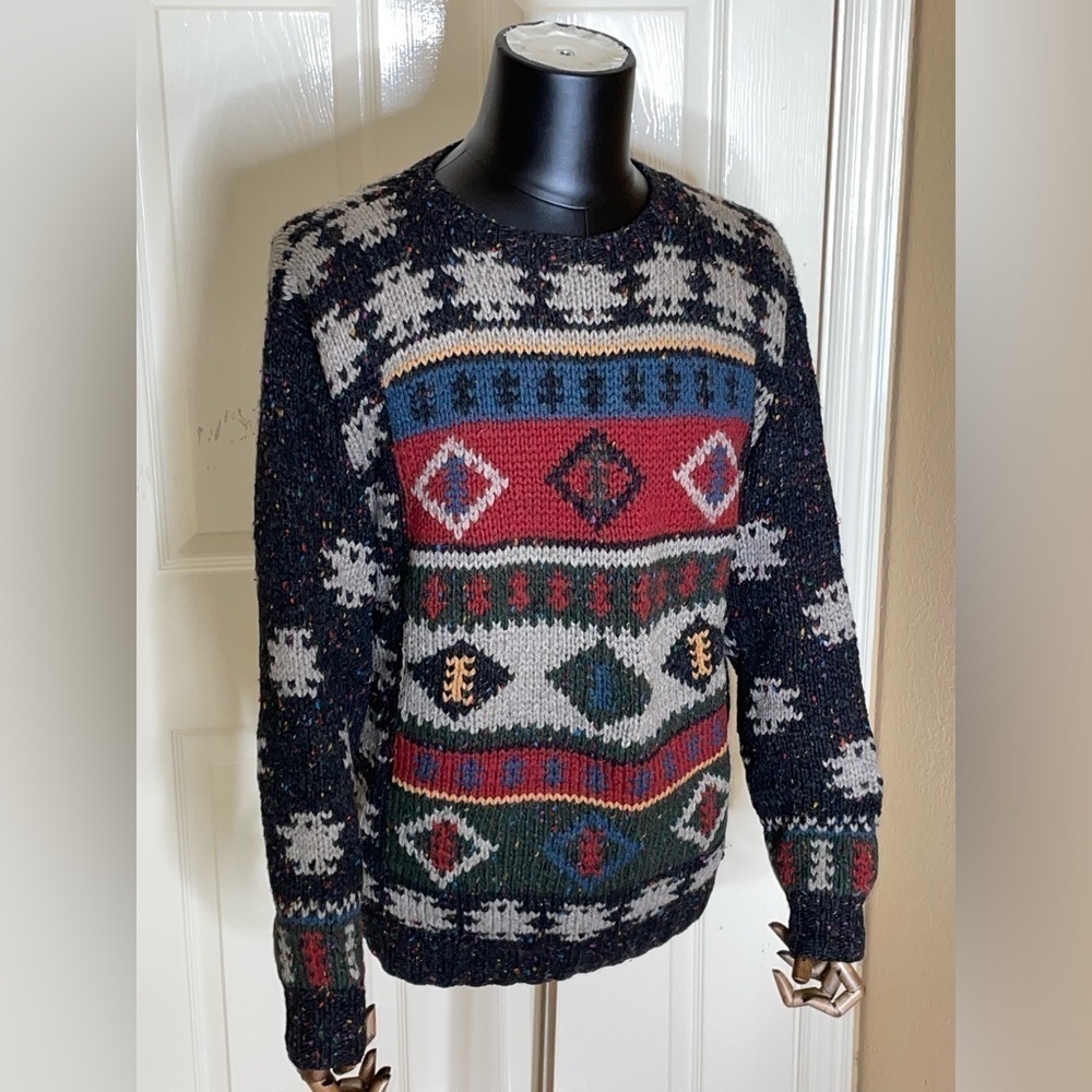 Vintage "Woolrich" Men's Wool Blend Red/Brown/ Blue Aztec Print Sweater Large﻿﻿﻿